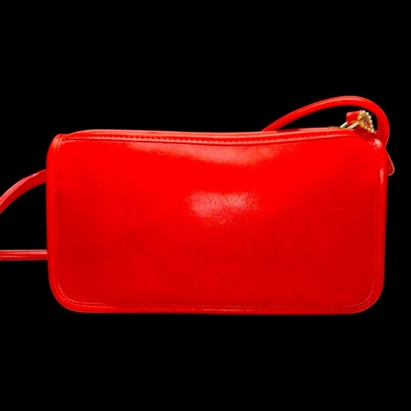 Coach | Vintage Zippered Pouch Style 9655 | Rare Red Leather | Made in NYC - Picture 9 of 12